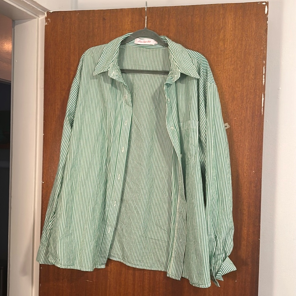 Lisa Says Gah green striped button-up